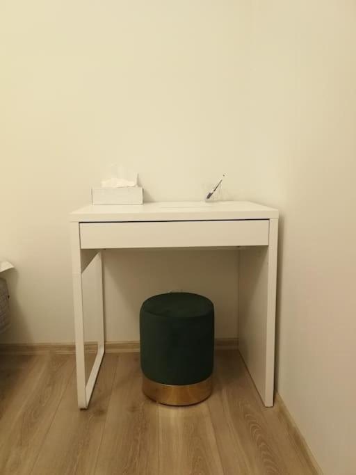 クラクフUroczy, Jasny Apartament Oraz Bezplatny Parking!アパートメント エクステリア 写真