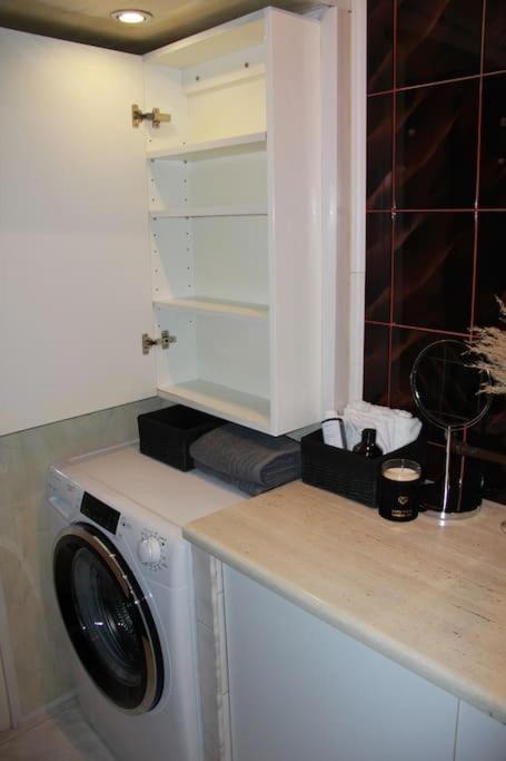 クラクフUroczy, Jasny Apartament Oraz Bezplatny Parking!アパートメント エクステリア 写真