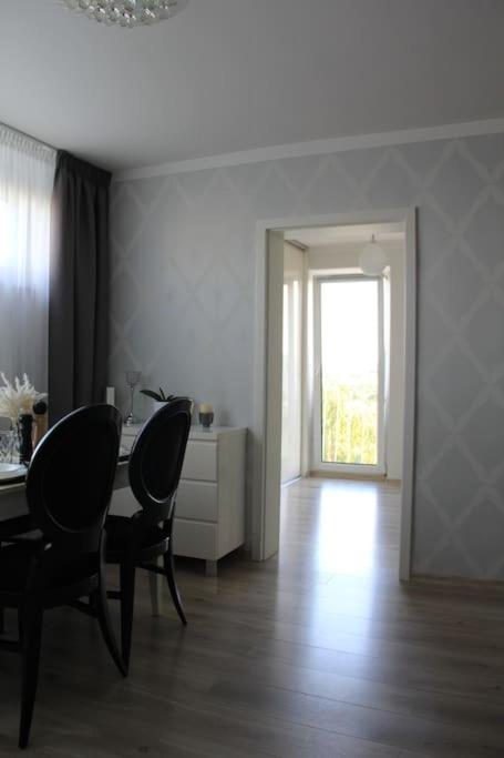 クラクフUroczy, Jasny Apartament Oraz Bezplatny Parking!アパートメント エクステリア 写真