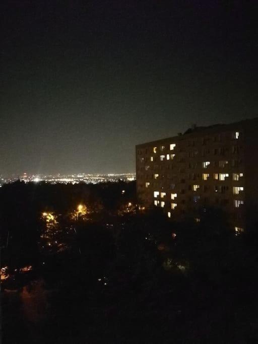 クラクフUroczy, Jasny Apartament Oraz Bezplatny Parking!アパートメント エクステリア 写真