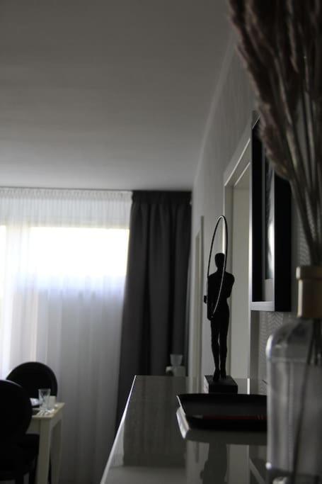 クラクフUroczy, Jasny Apartament Oraz Bezplatny Parking!アパートメント エクステリア 写真