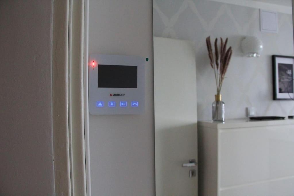 クラクフUroczy, Jasny Apartament Oraz Bezplatny Parking!アパートメント エクステリア 写真